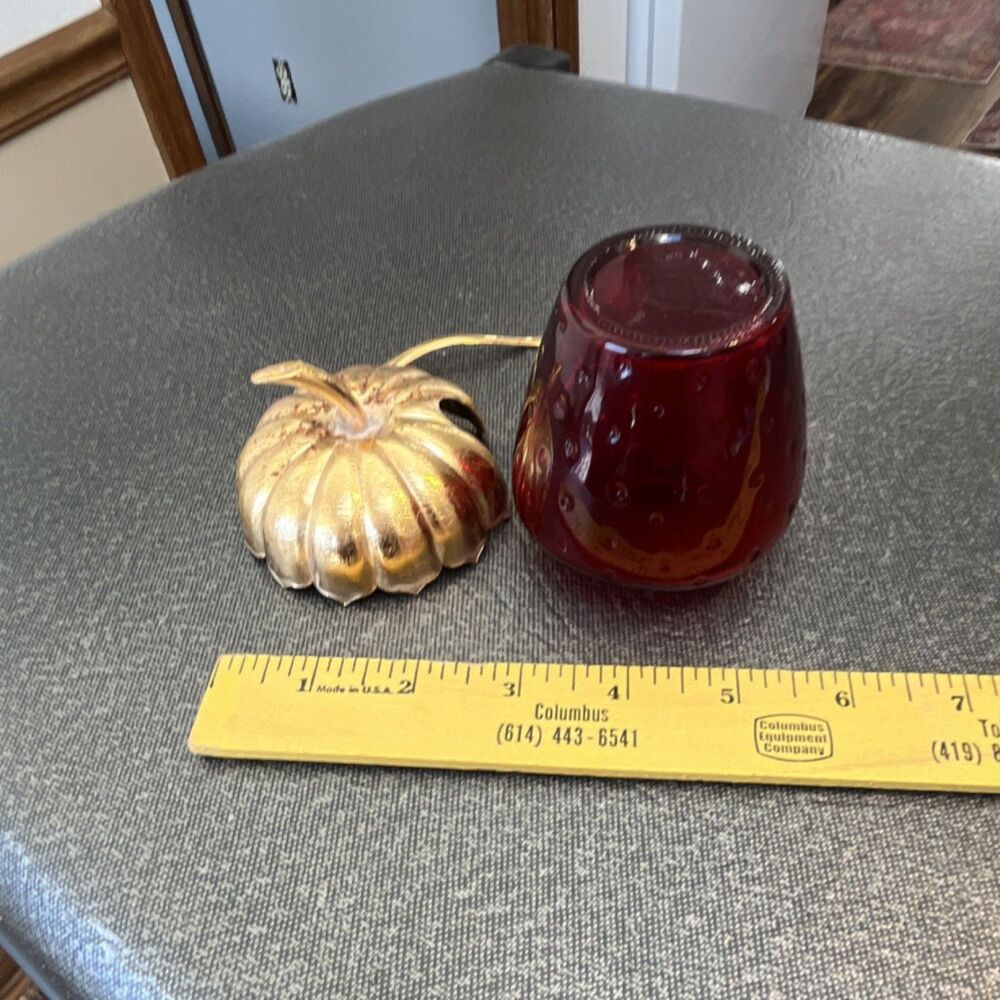 Avon Red Glass Fruit Canister Gold Twist Off Lid and Spoon Vintage box 40 - Picture 6 of 6